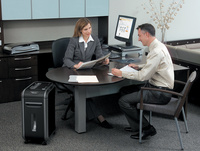 Aktenvernichter Powershred 99Ci, Anwendung im Büro