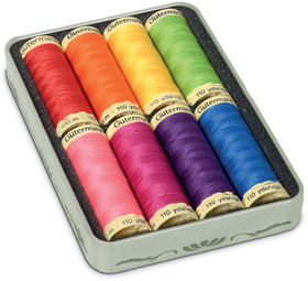 Nähfaden-Set in Nostalgie-Box "Starke Farben", offen