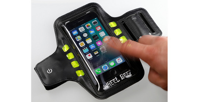 Visuel de référence : vue détaillée de la poche pour téléphone portable